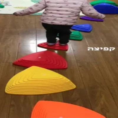 סט 9 משולשי קפיצה